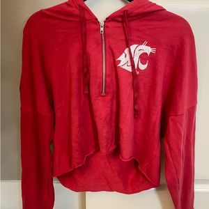 WASHINGTON STATE UNIVERSITY VARSITY CROPPED HALF-ZIP HOODIE